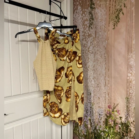 House of Harlow 1960 Knit Topand skirt with Yellow and Brown Accents